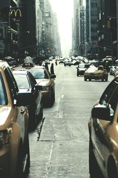 1ba438b541dc46efb4cdf5edcf36537b--city-streets-ny-ny.jpg
