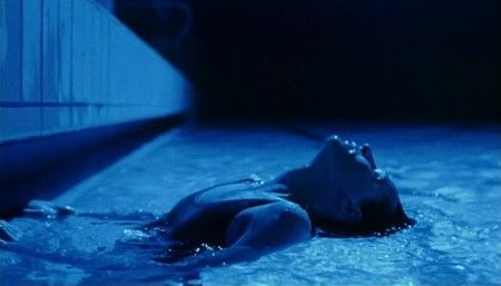 A Liberdade É Azul (1993) Trois couleurs: Bleu (original title) Direção: Krzysztof Kieslowski