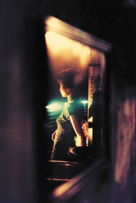 In the mood for love, dir. Wong Kar-Wai (2000)